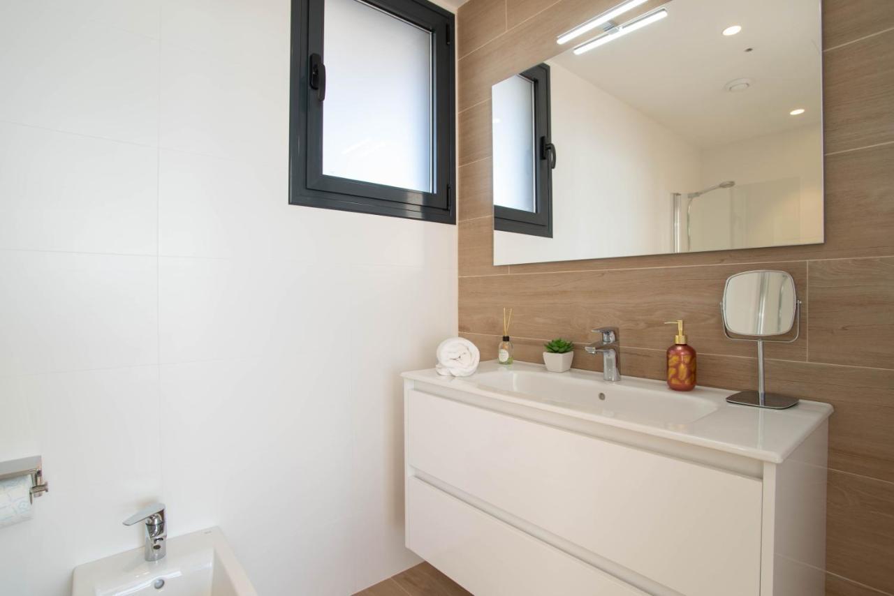 Modern Sea Front Reef Apartment Alicante Exterior photo